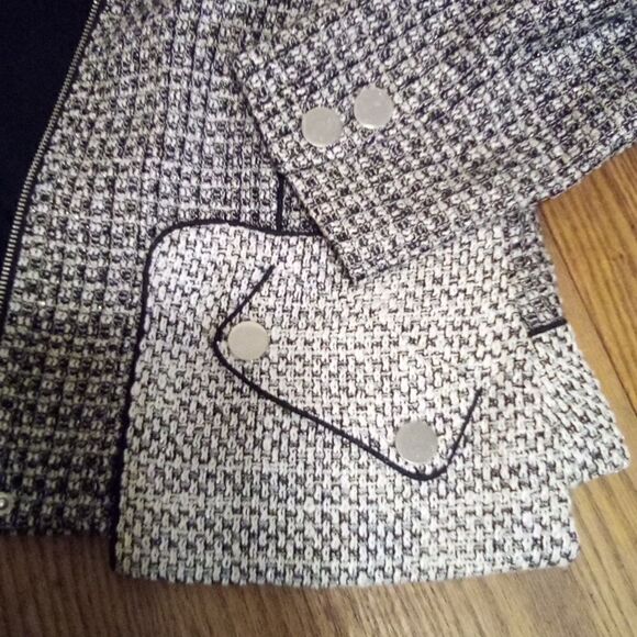 Chicos black label coated black white tweed jacket color block size 1 - Picture 9 of 10